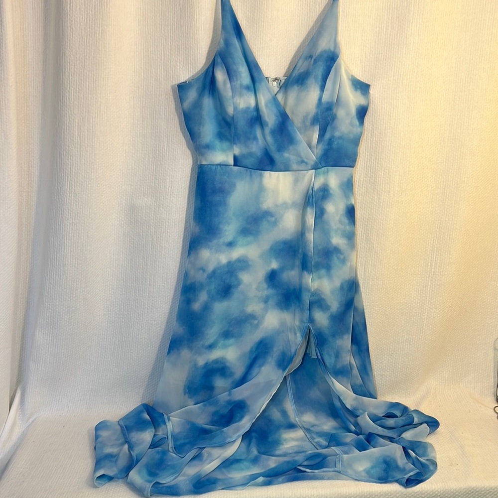 Speechless junior Tie Dye Blue and white maxi dress size XL NEW